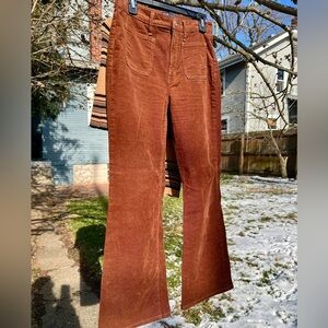 NWOT GAP 70’s flare jeans pant chestnut brown Corderoy 6 28 Caroline Kennedy